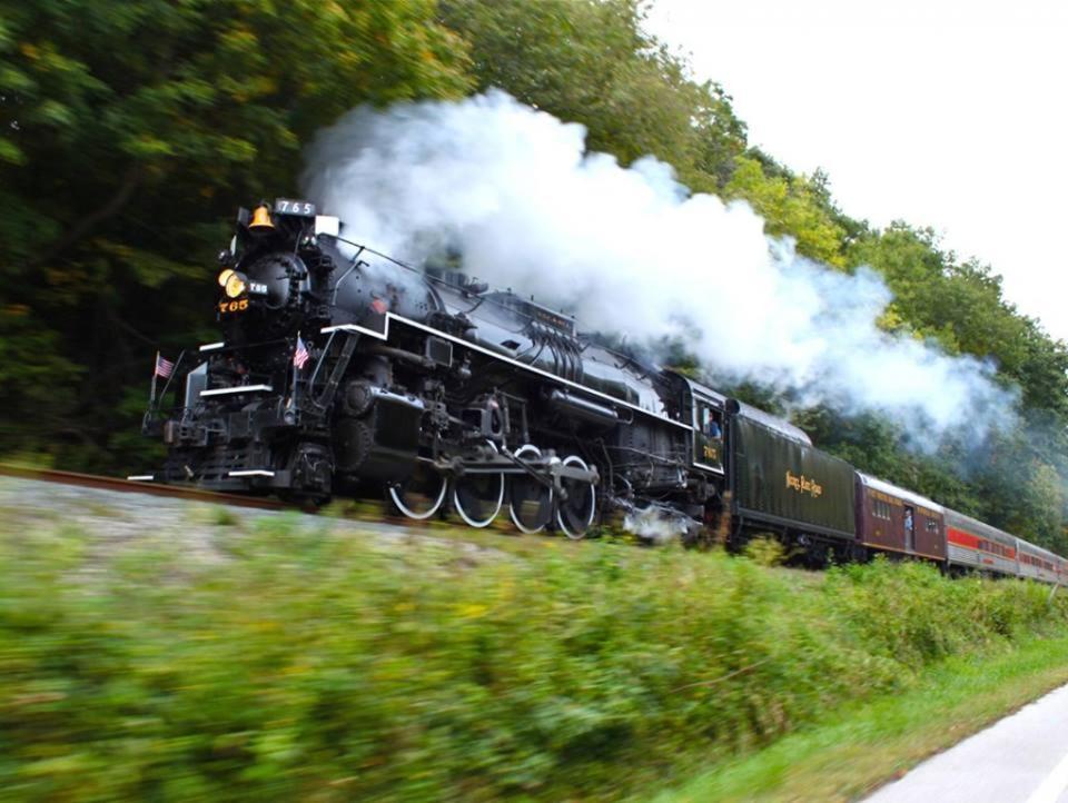 Private Guest Suite On The Portage Lakes アクロン エクステリア 写真