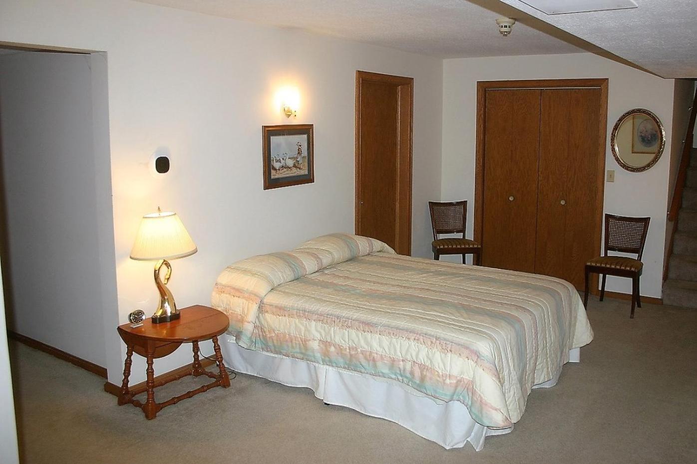 Private Guest Suite On The Portage Lakes アクロン エクステリア 写真